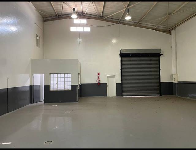 INDUSTRIAL PROPERTY TO RENT IN LYTTELTON MANOR